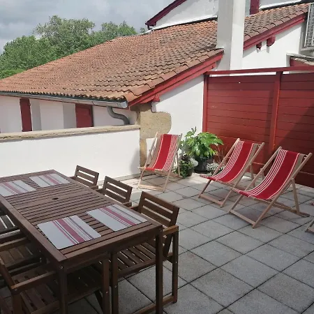 Suhalmendi Apartment *