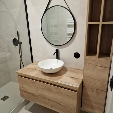 Suhalmendi Apartment *